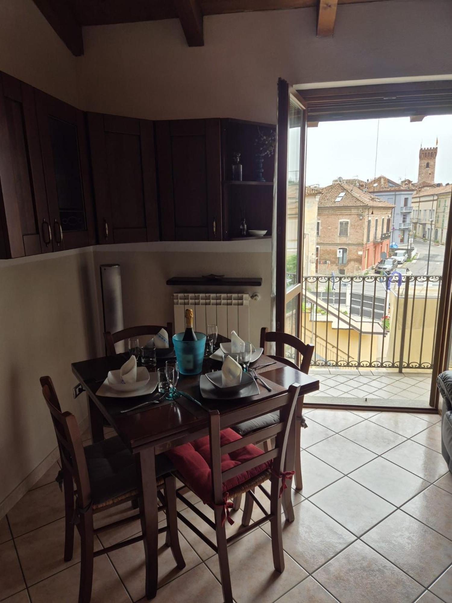 Nonnos Panorama Apartment Nizza Monferrato Luaran gambar