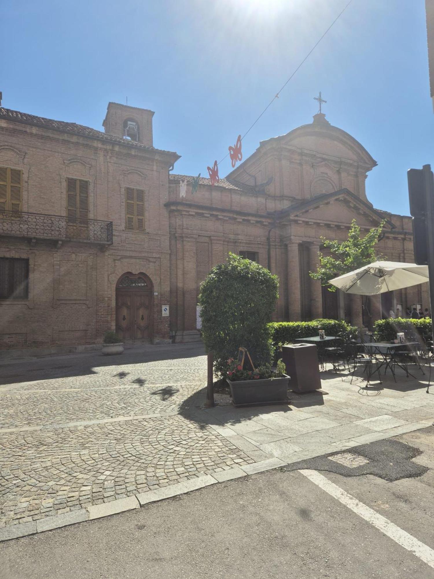Nonnos Panorama Apartment Nizza Monferrato Luaran gambar